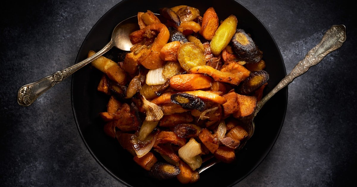 Spring Sheet Pan Dinners: 20+ Easy Asparagus & Pea Recipes